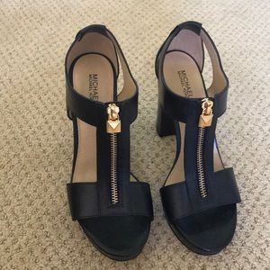 Michael kors Berkley Lock Leather Platform Sandal